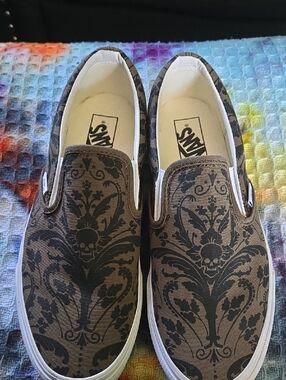 Vans Brown Slip-On Sneakers with Black Skull Damask Print